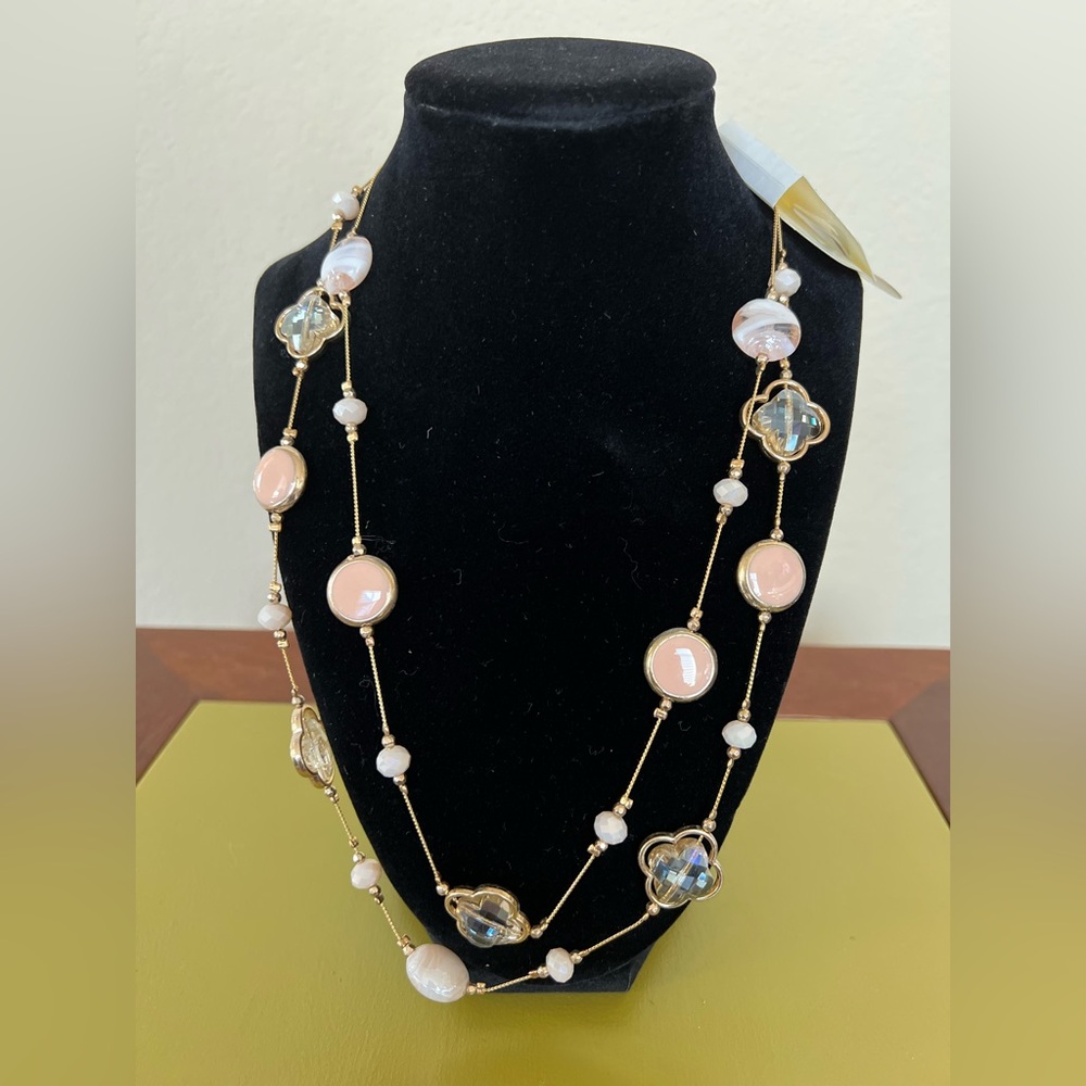 Vintage-Style Gold Charm Necklace Soft Pinks & Faceted Beads NWT